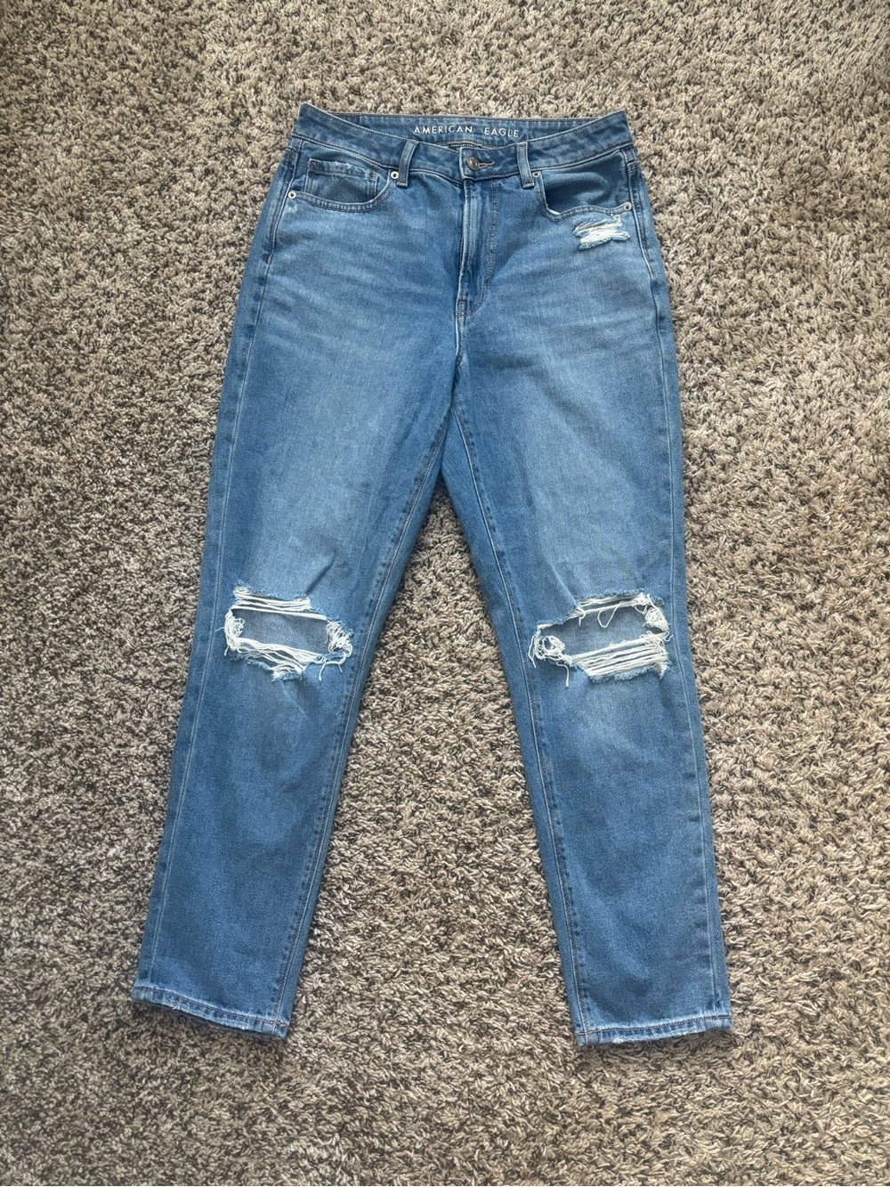 American Eagle Outfitters Light Blue Distressed Mom Jeans